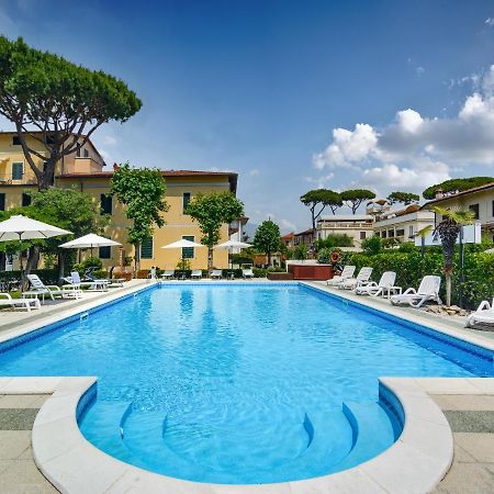 Hotel Apuana Marina di Pietrasanta Exterior foto