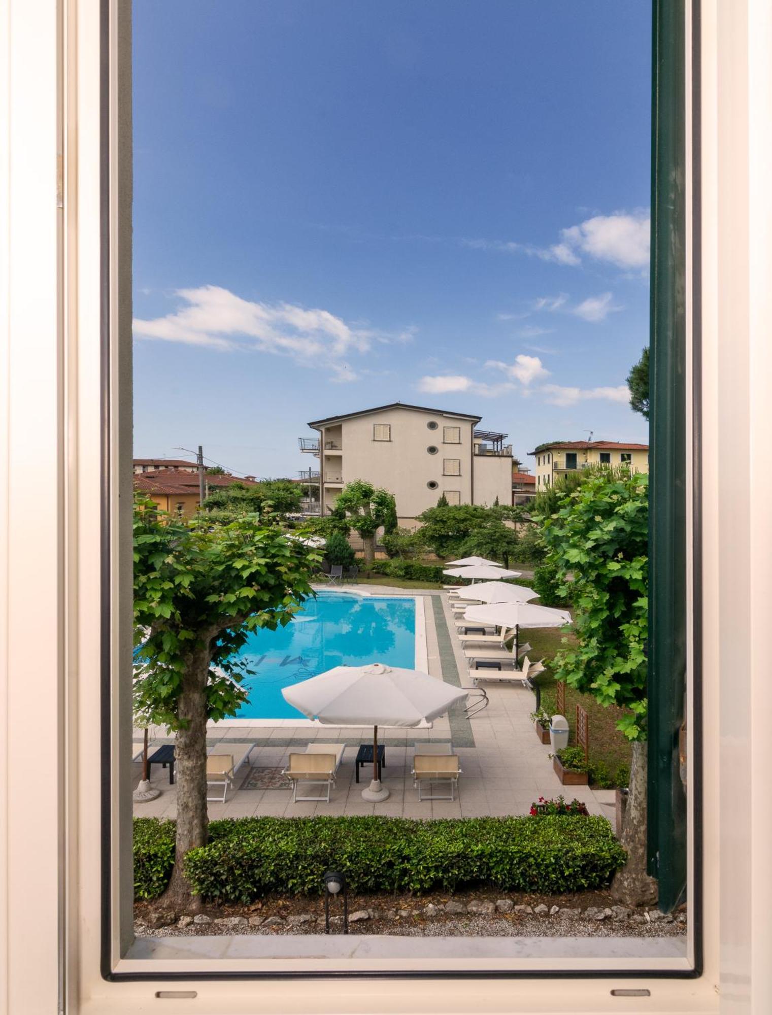 Hotel Apuana Marina di Pietrasanta Exterior foto