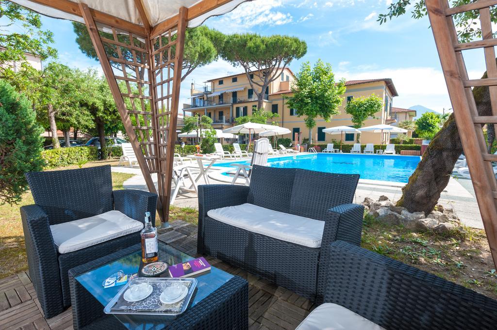 Hotel Apuana Marina di Pietrasanta Exterior foto